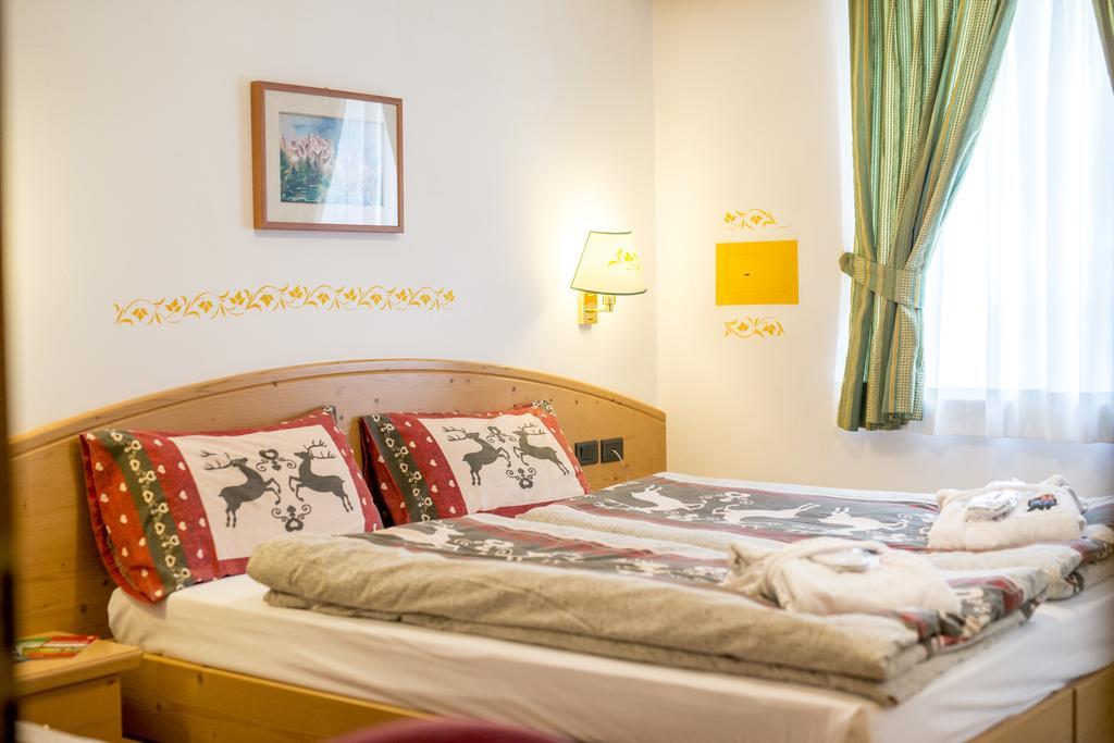 Hotel Villa Rosella Park & Wellness Canazei Εξωτερικό φωτογραφία